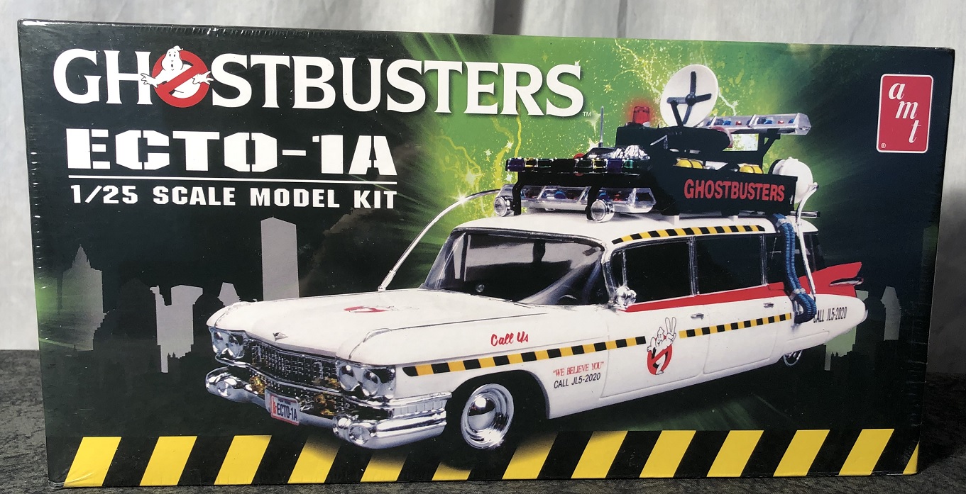 AMT Ghostbusters 125 scale Ecto1/Ecto1A Plastic Model Kit AMT750