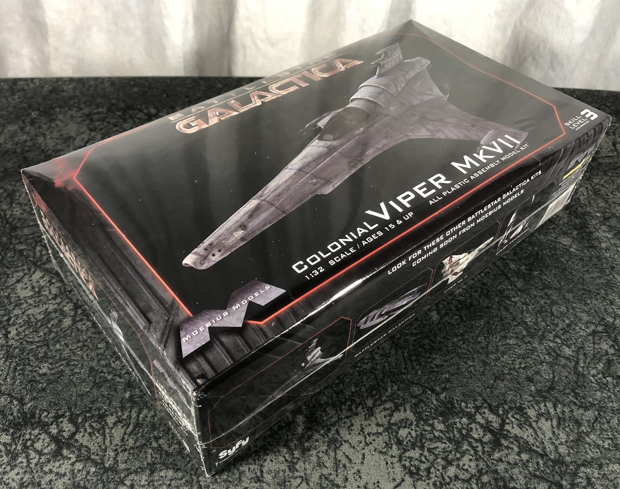 Moebius - Battlestar Galactica 1:32 scale Colonial Viper Mk VII 