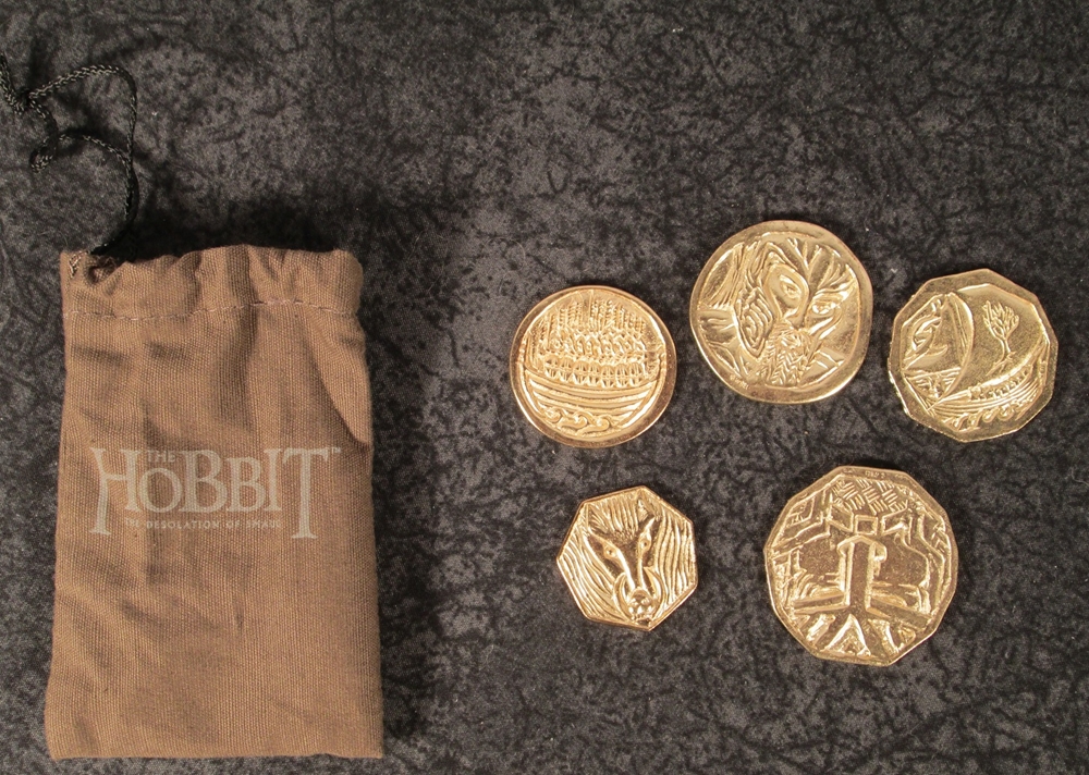 mountain of gold coins the hobbit
