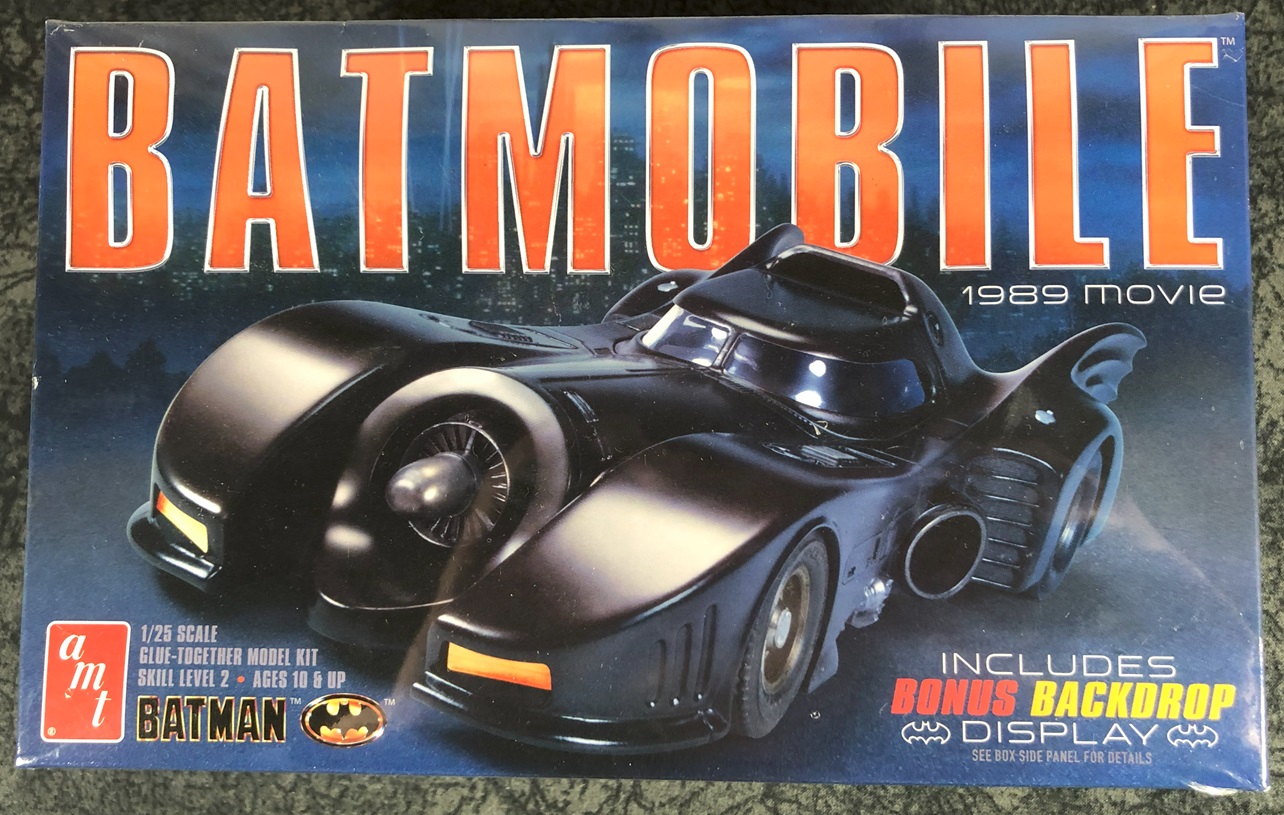 Batman Begins 1989 Movie 1:25 Scale Batmobile Plastic Model Kit 